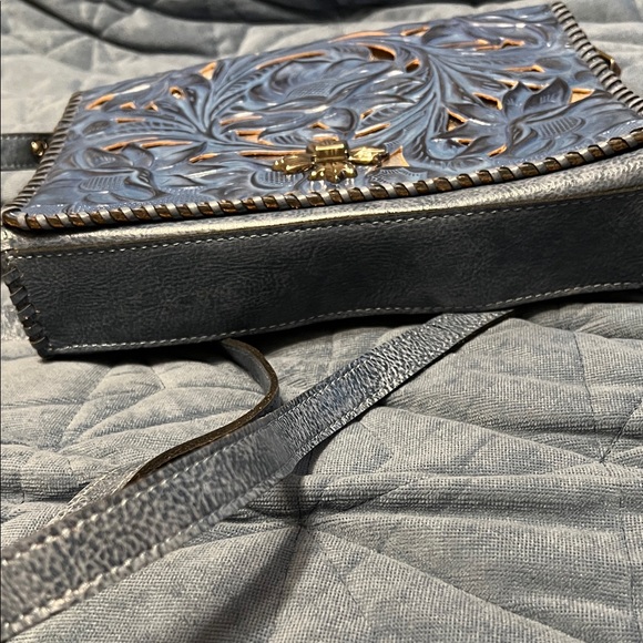 Patricia Nash Ilina Floral Cutout Leather Crossbody Bag - Picture 16 of 16